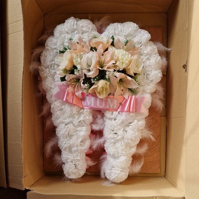 Angel Wings Floral Foam Tribute For Funeral Or Memorial – VAL SPICER Oasis SKU 2505