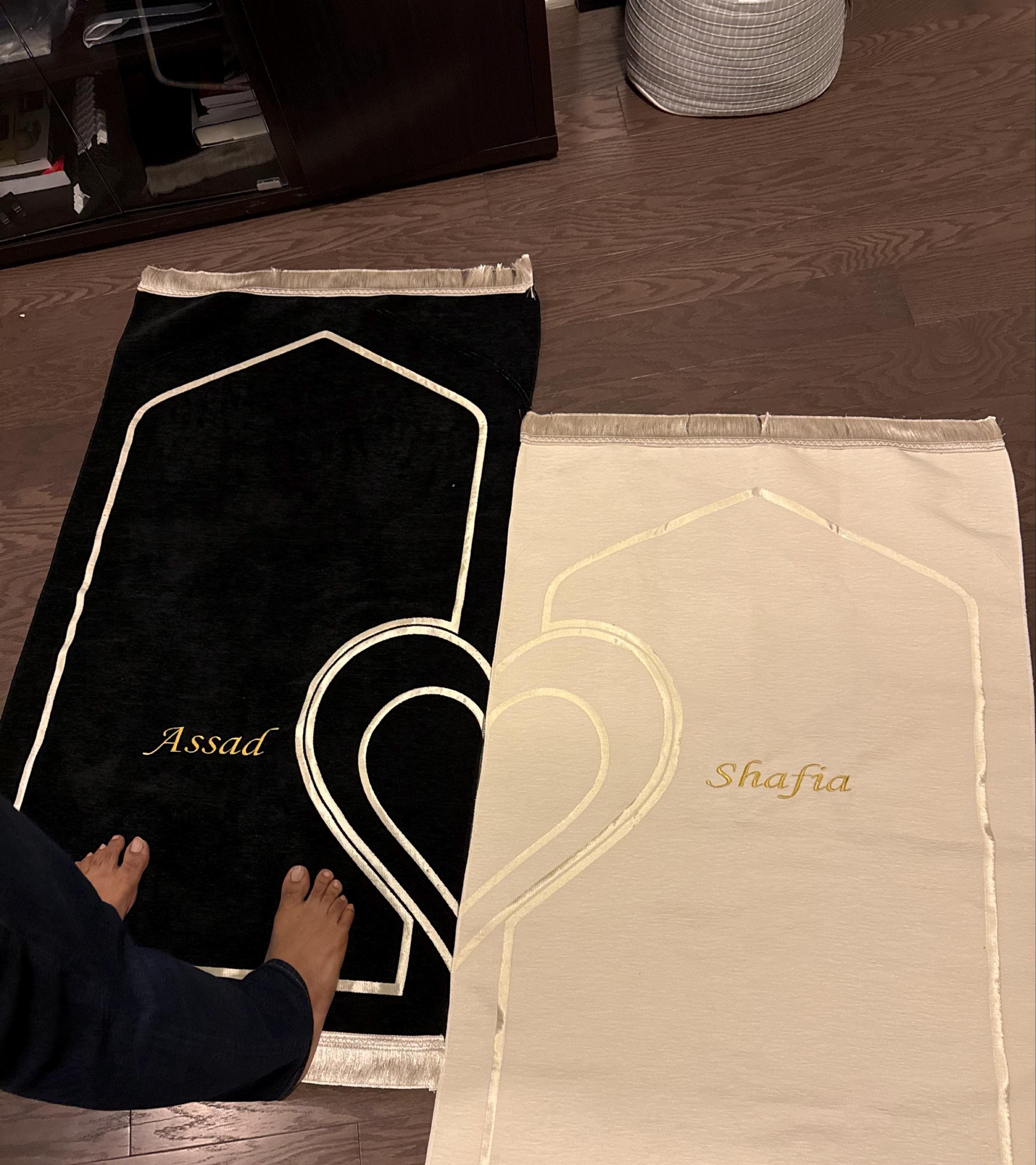 Luxury Quality Personalized Prayer Couple Set Heart Shaped Prayer Rugs for Valentines Day for Couples Ramadan Gift Islamic Gift Eid Gift