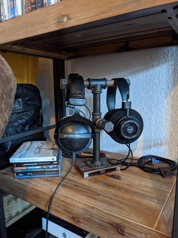 Headphones stand, headset stand, headphone hanger, water pipe holder, dock,loft gift for him, music lover, for desk induastrial loft solid