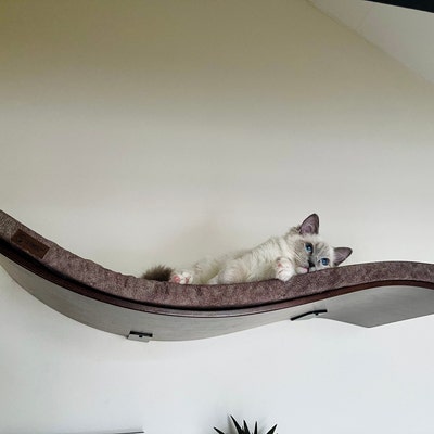 Karlie Banana Leaf Deluxe Wall Mounted Cat Lounger - Plush Cushion Perch For Cats