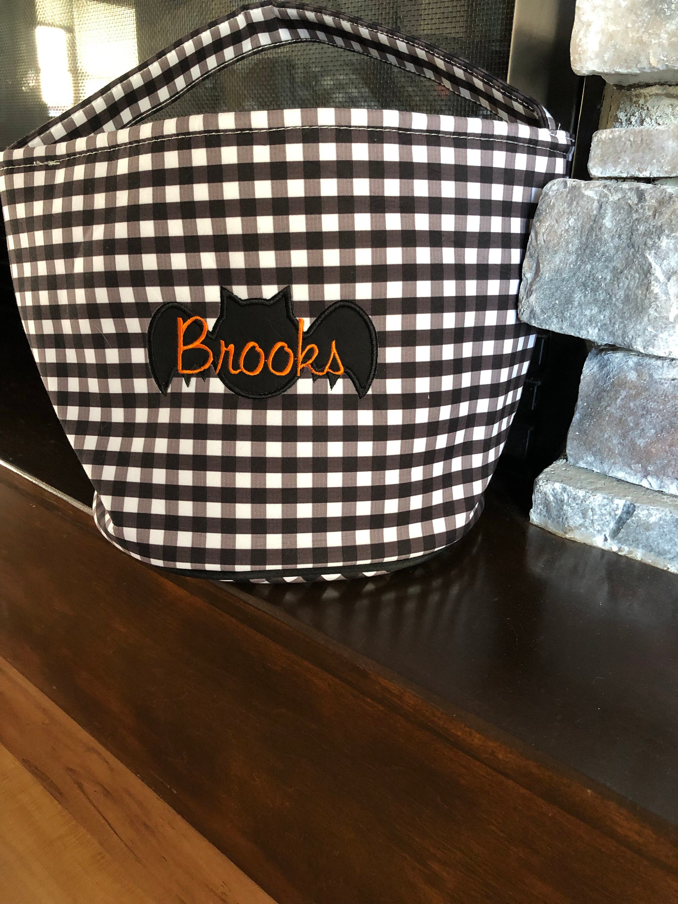 Trick or treat bag, Trick-or-treat bucket,  Halloween Bucket, Personalized, Halloween Basket, monogram, trick-or-treat, Halloween bag