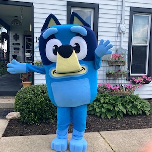 Costume Mascotte Cane Bluey Per Adulto – Fantasia Carnevale, Cosplay – Spedizione Veloce