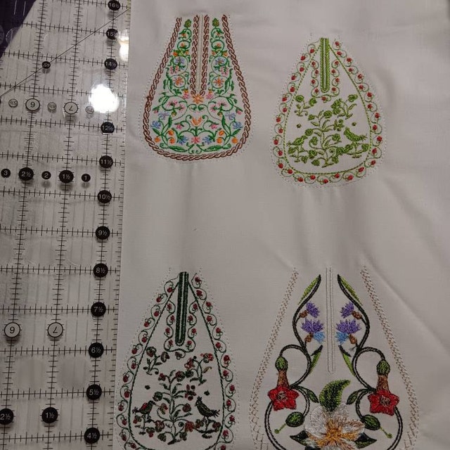 送料無料　優品刺繍額　39×34×4ｃｍ　時代物③ ヴィジェ・ル・ブランの花柄刺繍デザイン：人形用ポケット＆スクロール