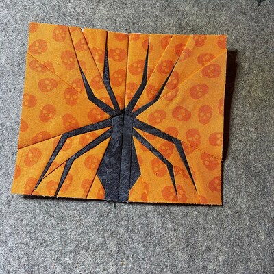Sneaky Spider FPP Block - Etsy