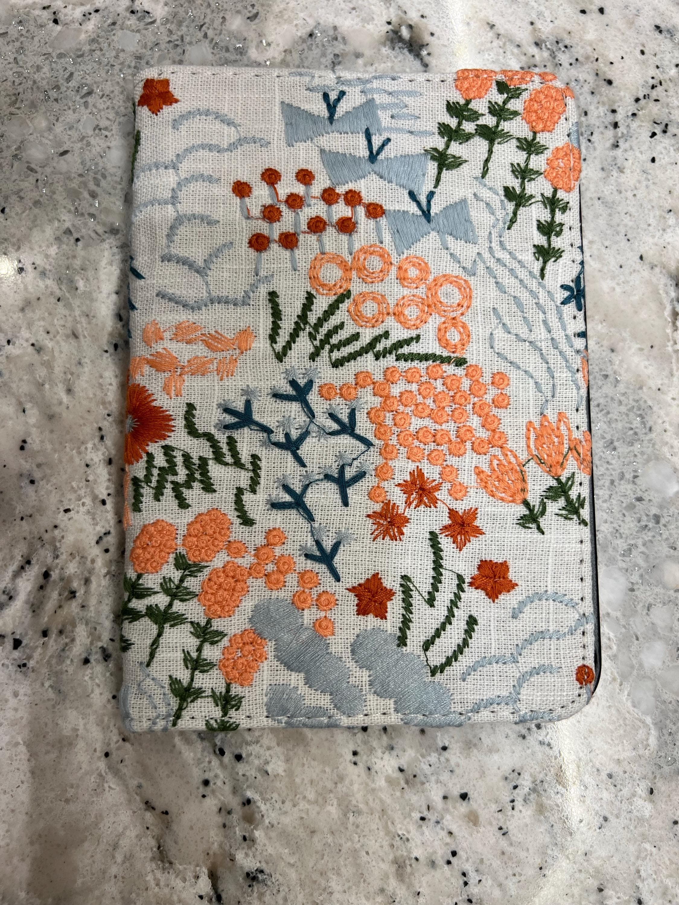 Red Small Garden Embroidery Kindle Case, Personalization Kindle Case, All new kindle 6&quot; 2024 Case, Kindle Paperwhite Case 12 Gen, 11 Gen
