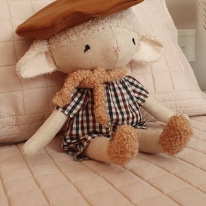 Sheep Plush Sewing Pattern - Easy DIY - Mes Petites Lunes