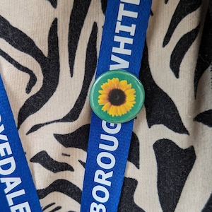 SUNFLOWER / Hidden Disability Awareness / Handmade Pin Badge, Fridge ...