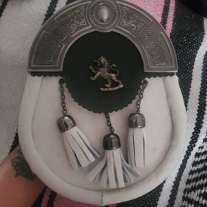 Esmeralda added a photo of their purchase