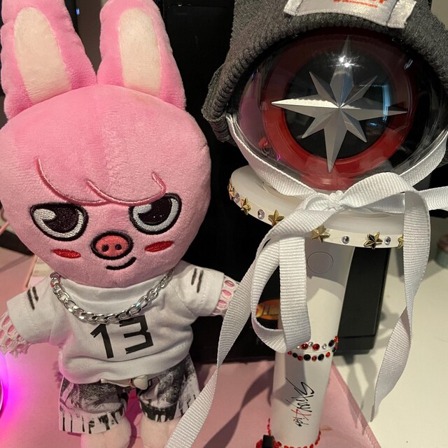 HOP Stray Kids、ウォーキング・オン・ウォーター Skzoo 服、OT8