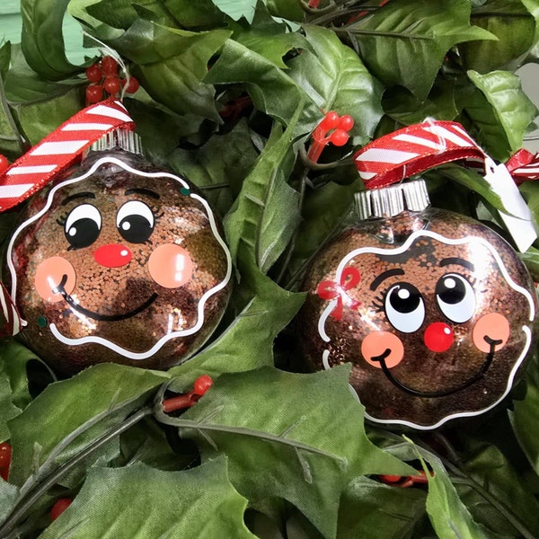 Gingerbread Faces SVG Bundle | Christmas / Winter Round Design - Etsy