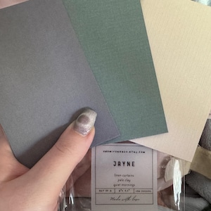 Taylor added a photo of their purchase