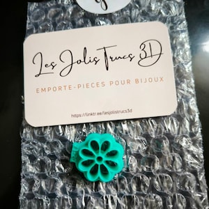 Aurore added a photo of their purchase