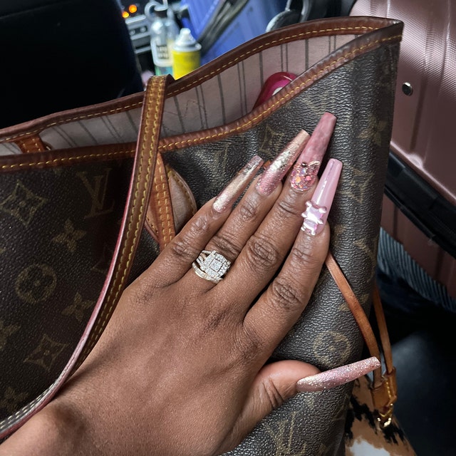 Louis Vuitton Press on Nails  Gucci nails, Gold acrylic nails, Swag nails