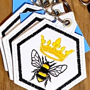 王冠刺繍デザイン - 2つの王冠刺繍セット、王冠刺繍パターン8サイズ各