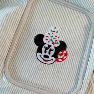BUNDLE - Mickey, Minnie, Daisy, Donald, Goofy, Pluto, Chip & Dale