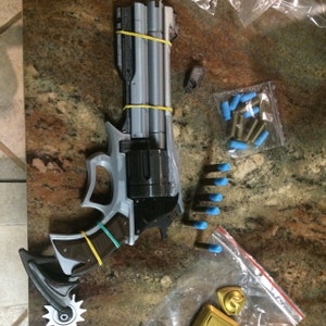 Carter added a photo of their purchase