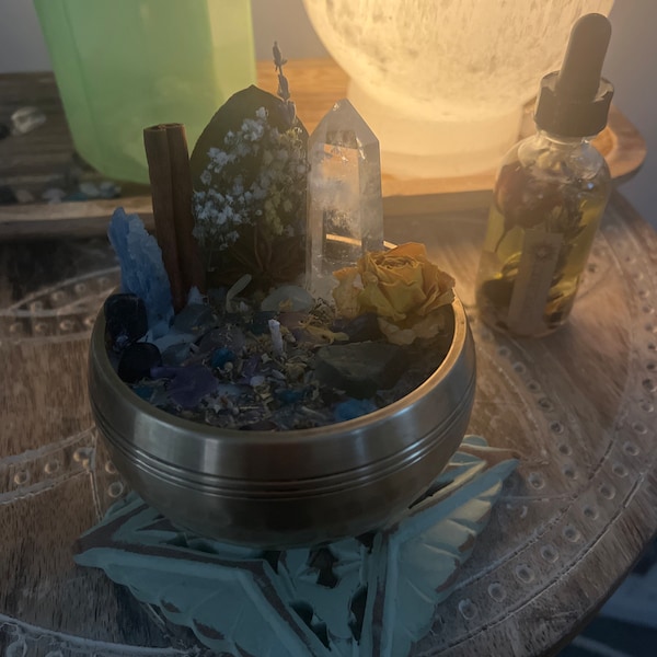 Third Eye Awakening Intention Candle With Crystals Herbs & Flowers- Bay ...