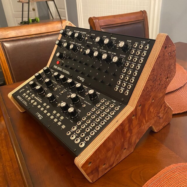 Moog 2-Tier Rack Kit « Keyboard Accessories