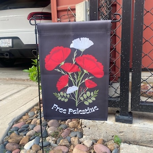 Shea added a photo of their purchase