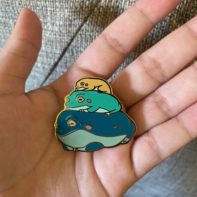 Roun Frens Frog Stack Hard Enamel Pin RESTOCK Three Dumpy Tree Frogs ...