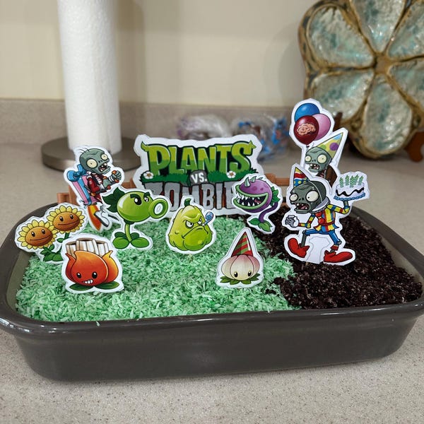 Plants Vs Zombies Birthday Cake Toppers: Printable Party Decorations ...