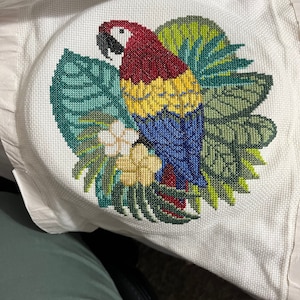 Macaw Parrot Tropical Hand Embroidery Design – StitchDoodles