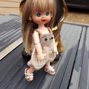 Lili added a photo of their purchase