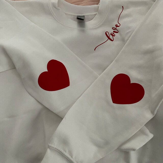 [GRAVER]★ELBOW LEAF SMILE HEART SWEATSHIRT MUSINSA | GRAVER [UNISEX] Elbow Leaf Smile Heart