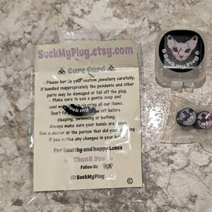 Stefanie added a photo of their purchase