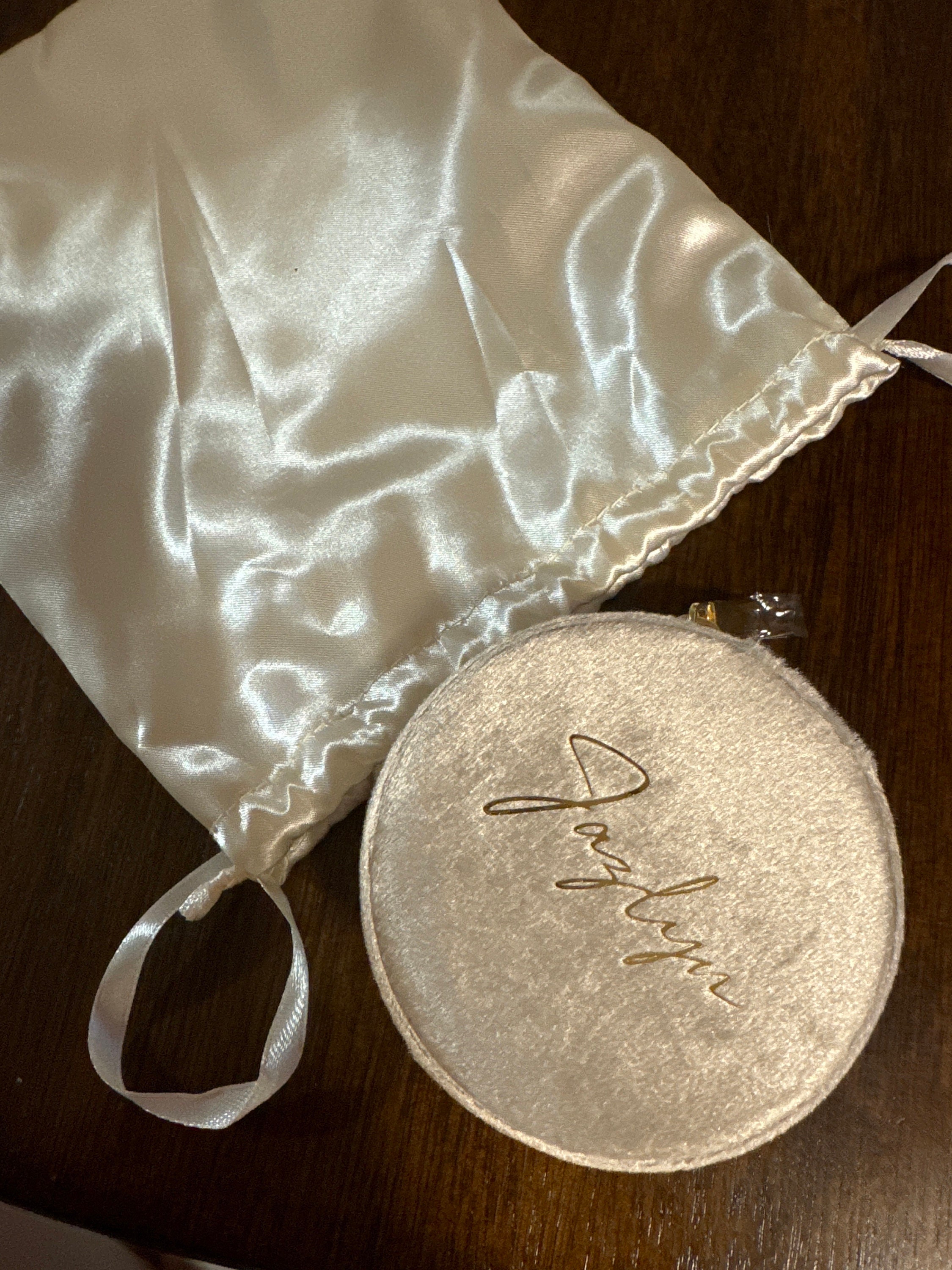 Personalisierte Schmuckschatulle, Brautjungferngeschenke, Hochzeitsgeschenke, personalisierte Schmuckschatulle aus Samt, Reiseschmucketui, Brautpartygeschenk, Geschenk für Mama