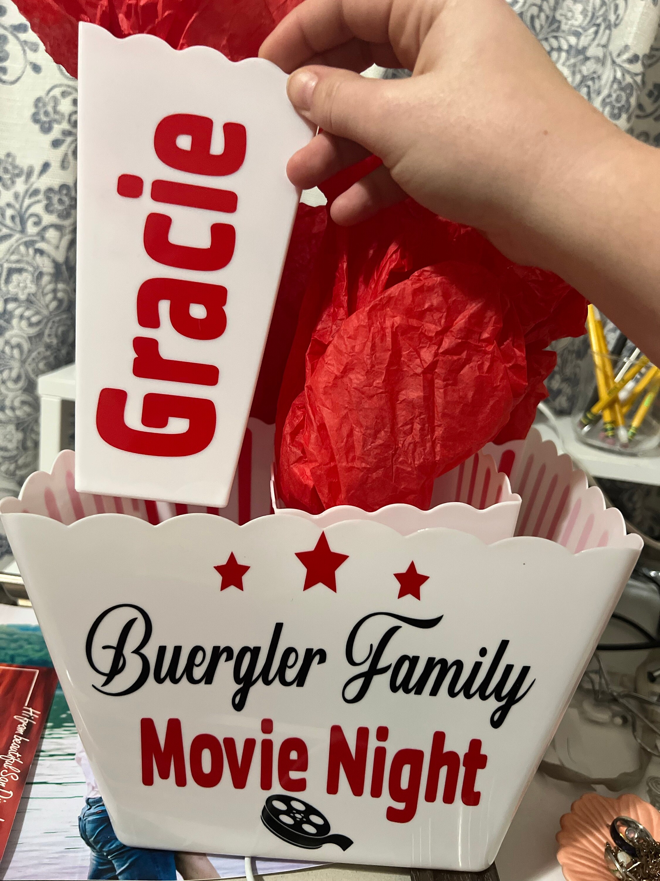 Personalized Popcorn Set /Personalized Popcorn Tub/ Party Favors, Family Gifts, Party Favors Popcorn. Gift Basket