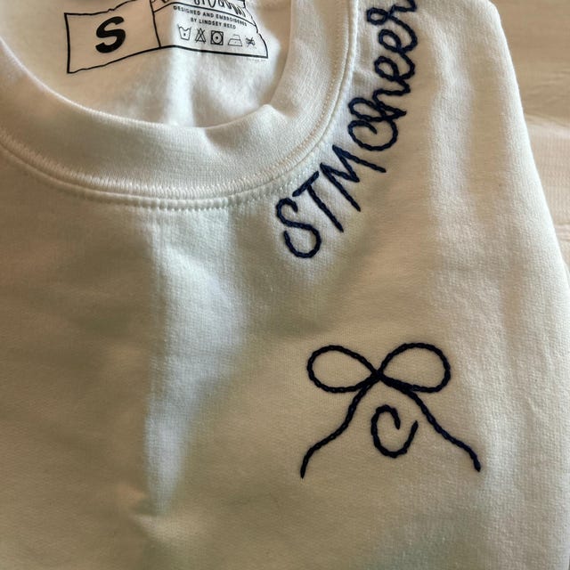 Adult Sweatshirt X Hand Embroidered X the Kirjonta X Custom