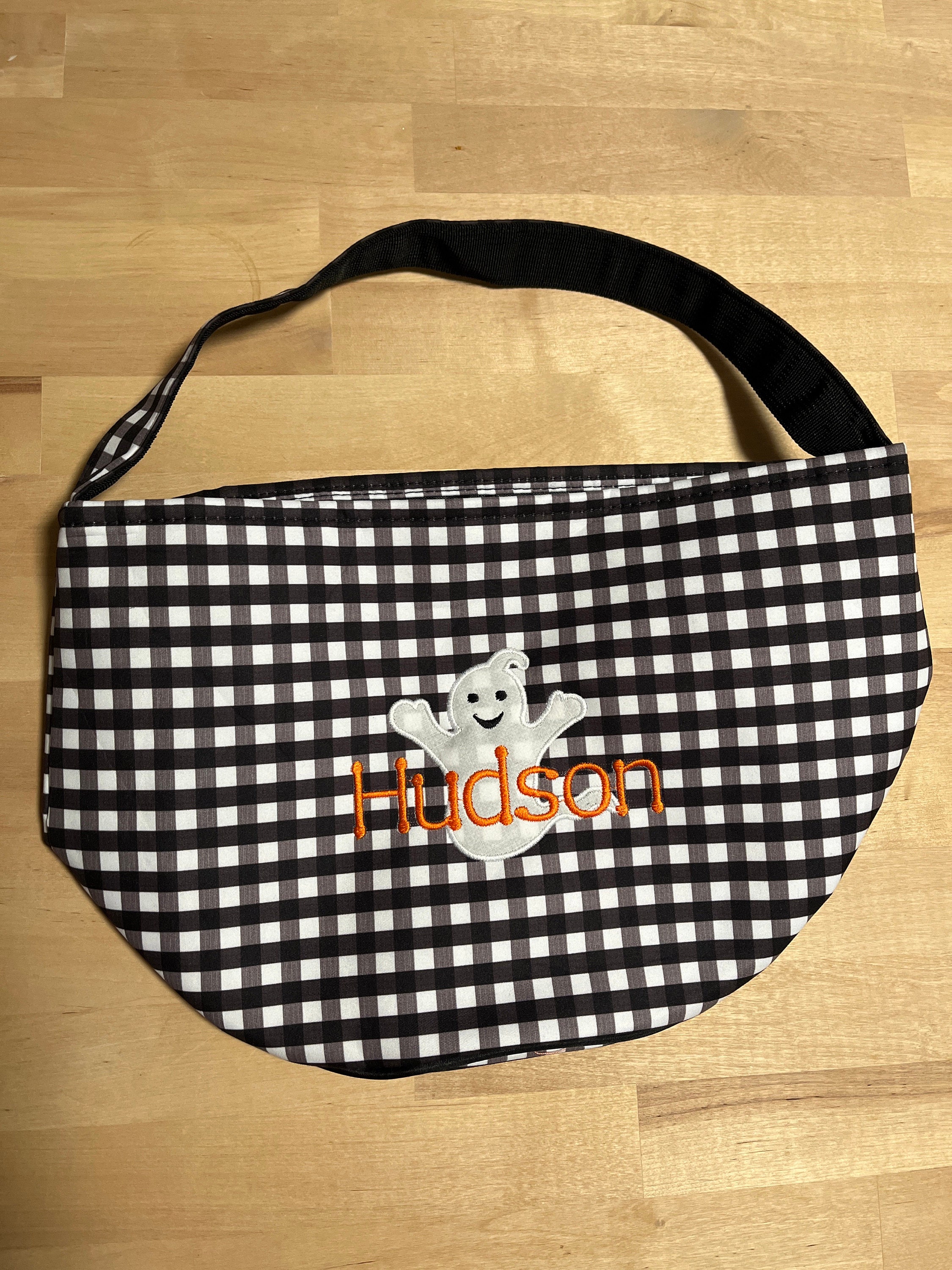 Trick or treat bag, Trick-or-treat bucket,  Halloween Bucket, Personalized, Halloween Basket, monogram, trick-or-treat, Halloween bag