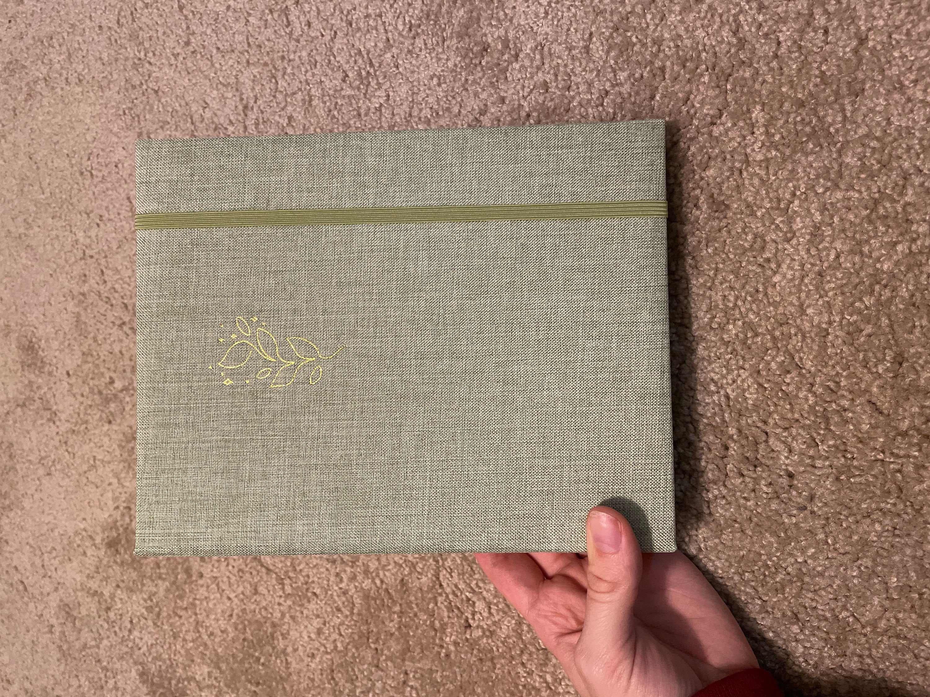 Elegant Polaroid Slip-In Linen Photo Album for 128 Instax Mini Polaroid Photos | Cute Gift Ideas | Wedding Photo Album | Scrapbooking