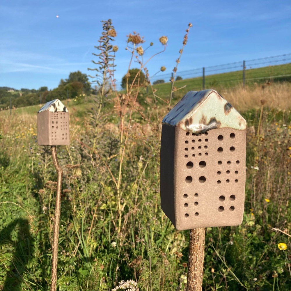 Bienensteinhäuschen Insektenhotel
