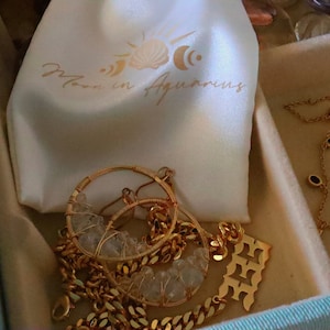 Gisel added a photo of their purchase