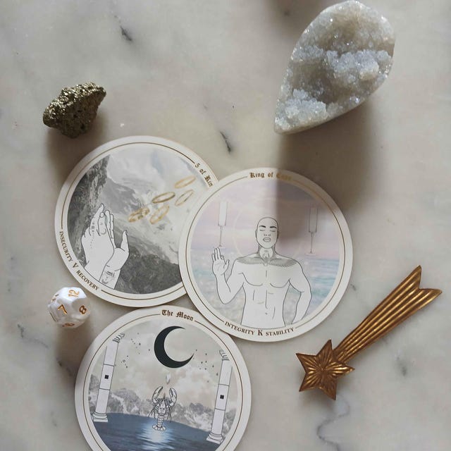 Accurate AF Circle Tarot Deck With Keywords for Beginners