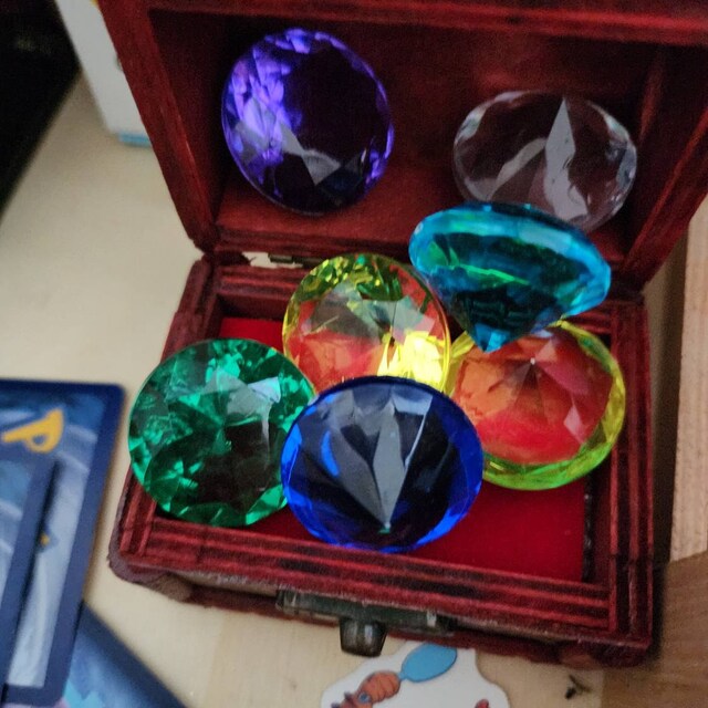  Toys Sonic 7 Chaos Emeralds Gems in A Box - by AAA