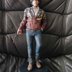 バイオハザード4 ルイス・セラ 1/6フィギュア - Etsy 日本