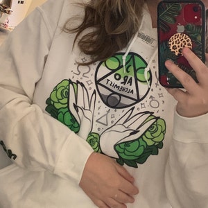 Hart added a photo of their purchase