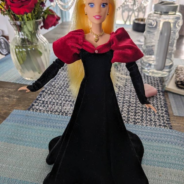 Swan Princess Odette Bridgette Black Swan Velvet Doll Dress Ooak Custom -  Etsy