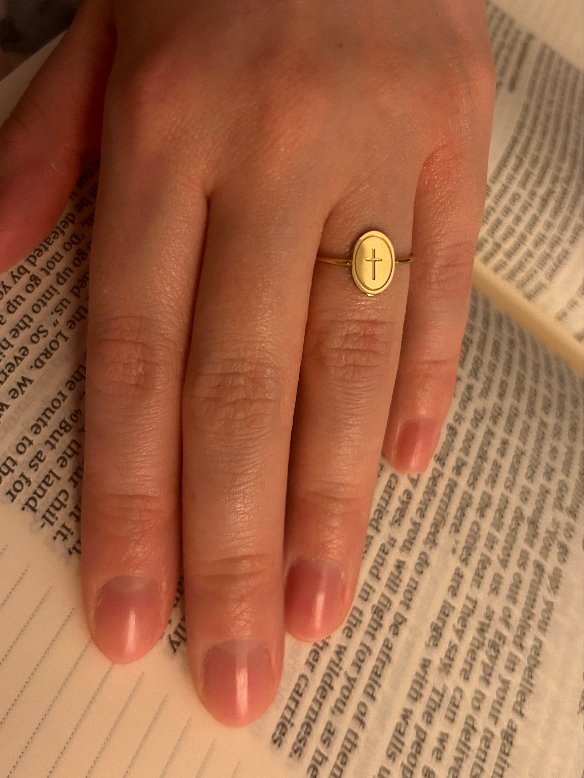 Ovaler Kreuzring, Erbstück Kreuzring, christliches Schmuckgeschenk, Schriftring, Glaube Schmuck, christliches Geschenk, Jesus Schmuck, Gold Kreuz Ring