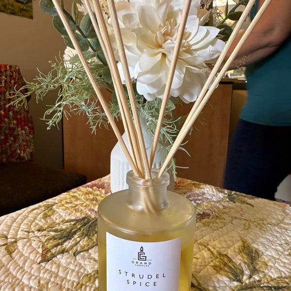Cedar Wood Spray - Lavender Infused main image 0