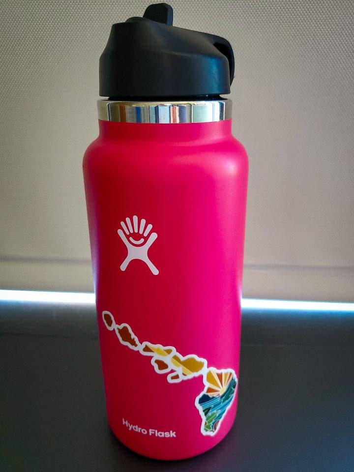 Hawaii Durable Sticker | High Quality Bumper Sticker | United States Vinyl Decal | Weatherproof Sticker | Water Bottle Sticker | 4&quot;