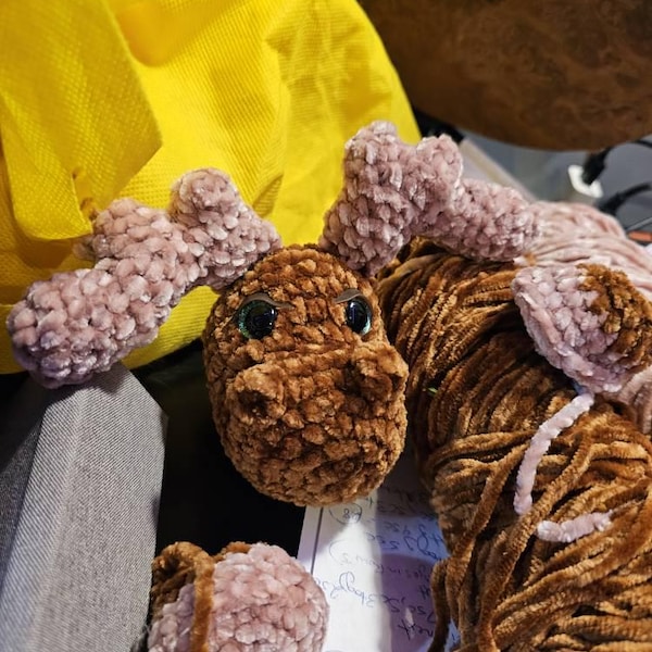 Sploot Pattern Melvin & Maple the Moose Crochet Pattern, Low Sew, Sploot Series - Etsy