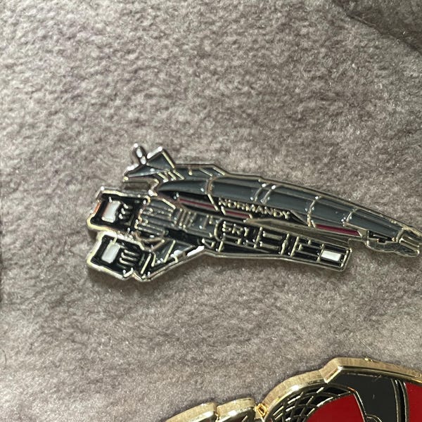 Marvel MCU Loki Miss Minutes Pin - Etsy