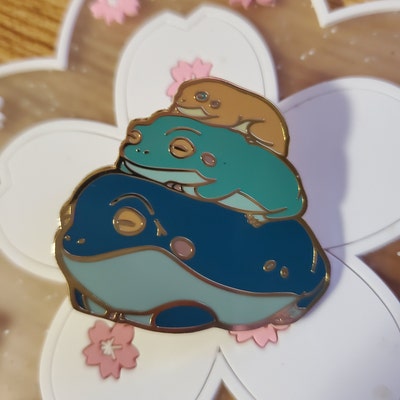 Roun Frens Frog Stack Hard Enamel Pin RESTOCK Three Dumpy Tree Frogs ...