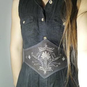 embroidered corset belt