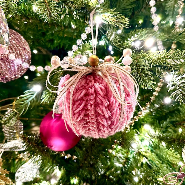 A customer's finished Snowy Wheat Stitch Ornament Crochet Pattern
