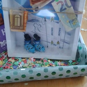 ZauberDeko Geldgeschenk-Box Für Kommunion/Konfirmation (Mädchen) – Mit Dekofigur & Holzklammer, Ca. 16,5 Cm, Blau